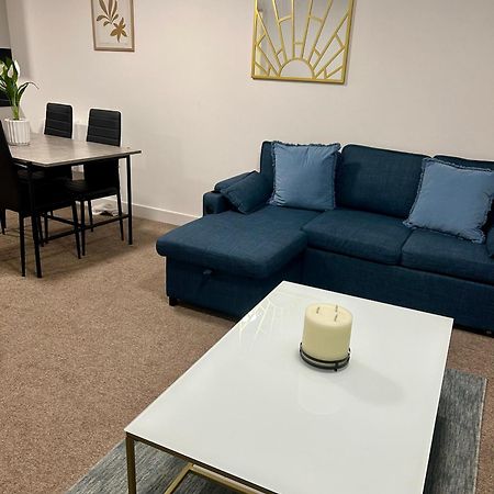 Failsworth Luxury Apartment With Free Parking By Daley Stays Manchester Eksteriør bilde